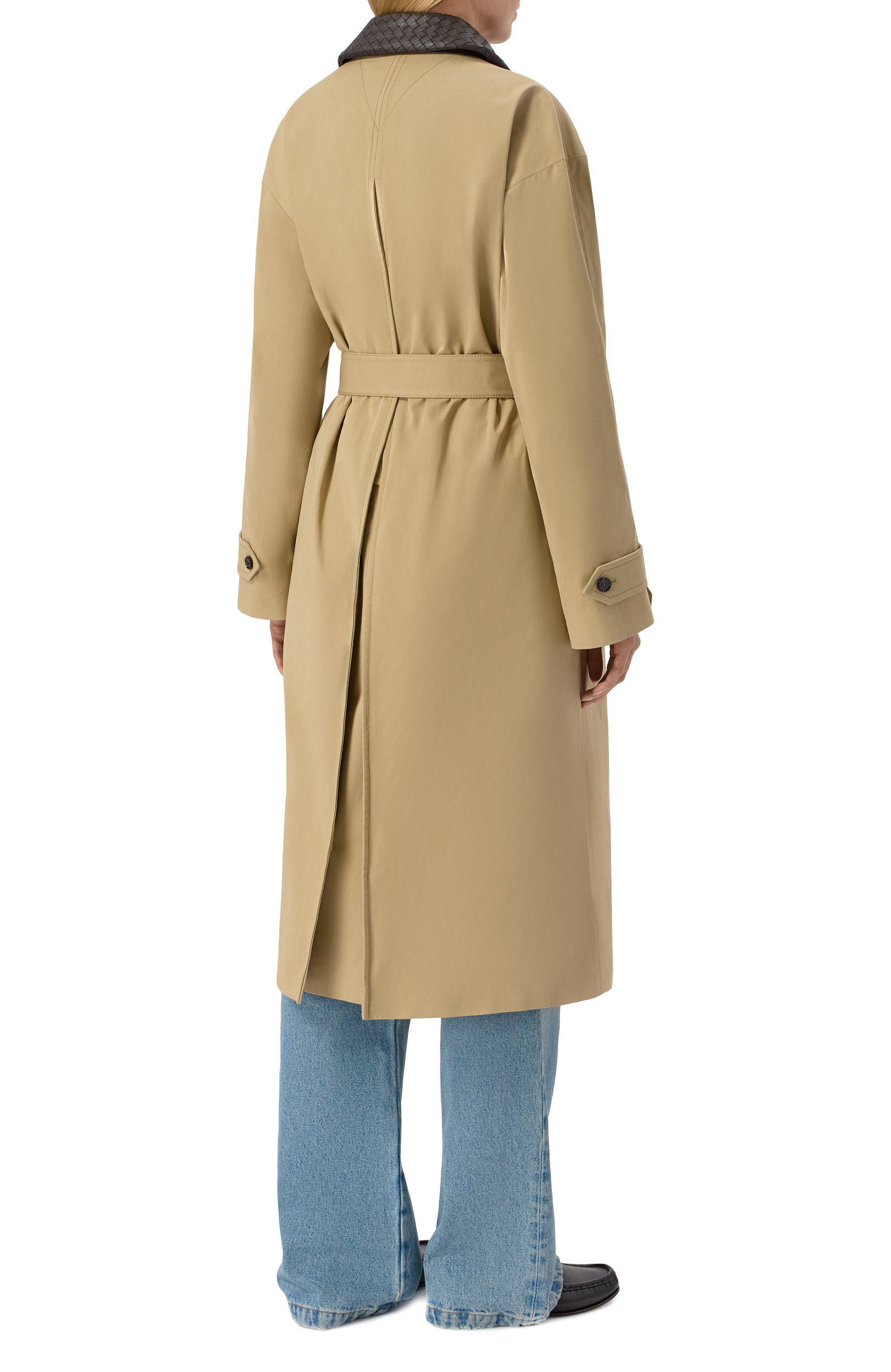 Хлопковый тренч BOTTEGA VENETA бежевого цвета по цене 585500 руб., арт. 874798/V6K00, фото 4 Хлопковый тренч BOTTEGA VENETA, арт. 874798/V6K00, фото 4