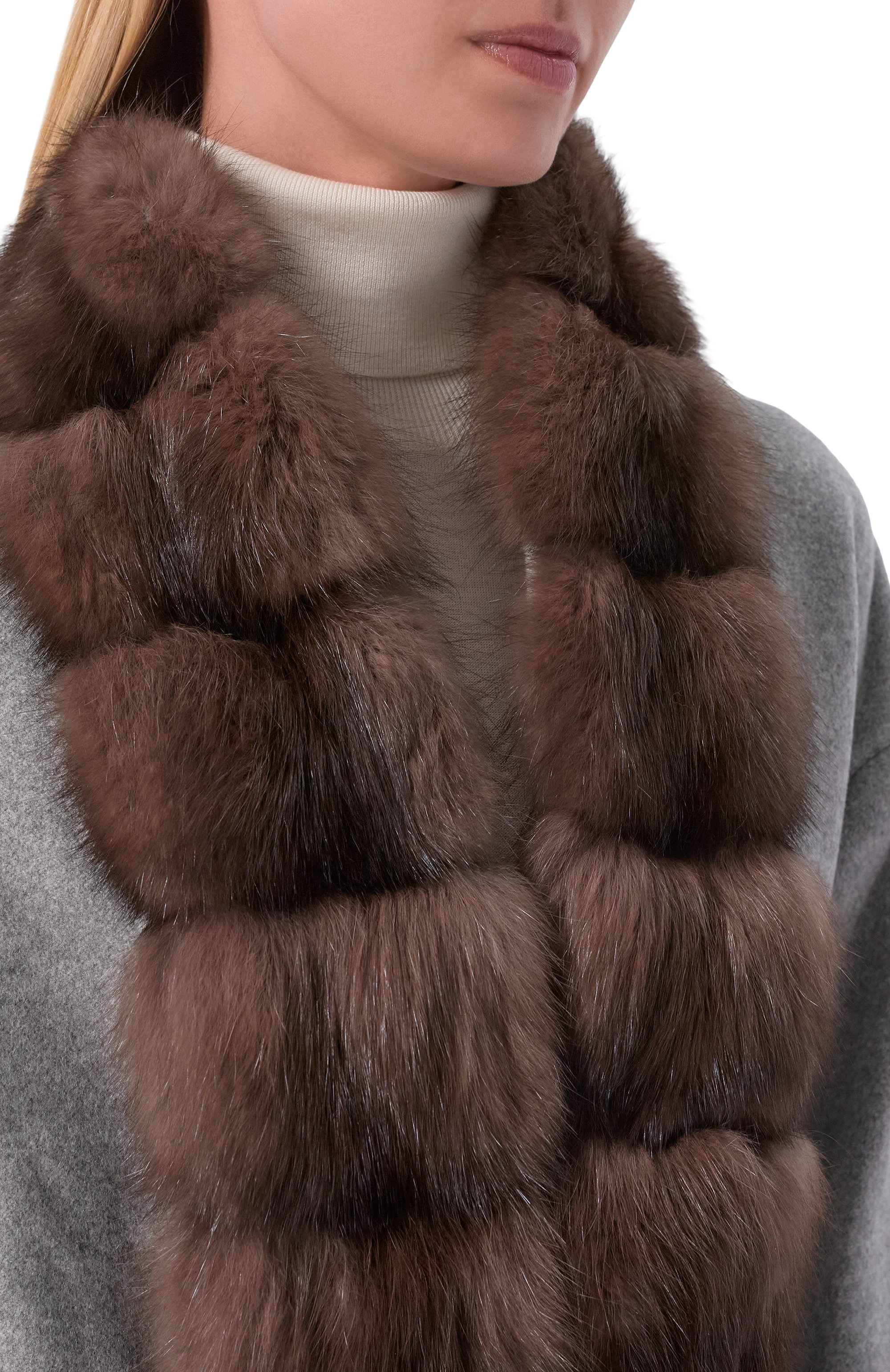 Кашемировое пальто с отделкой из соболя KITON серого цвета по цене 4865000 руб., арт. D62693K0576L, фото 5 Кашемировое пальто с отделкой из соболя KITON, арт. D62693K0576L, фото 5