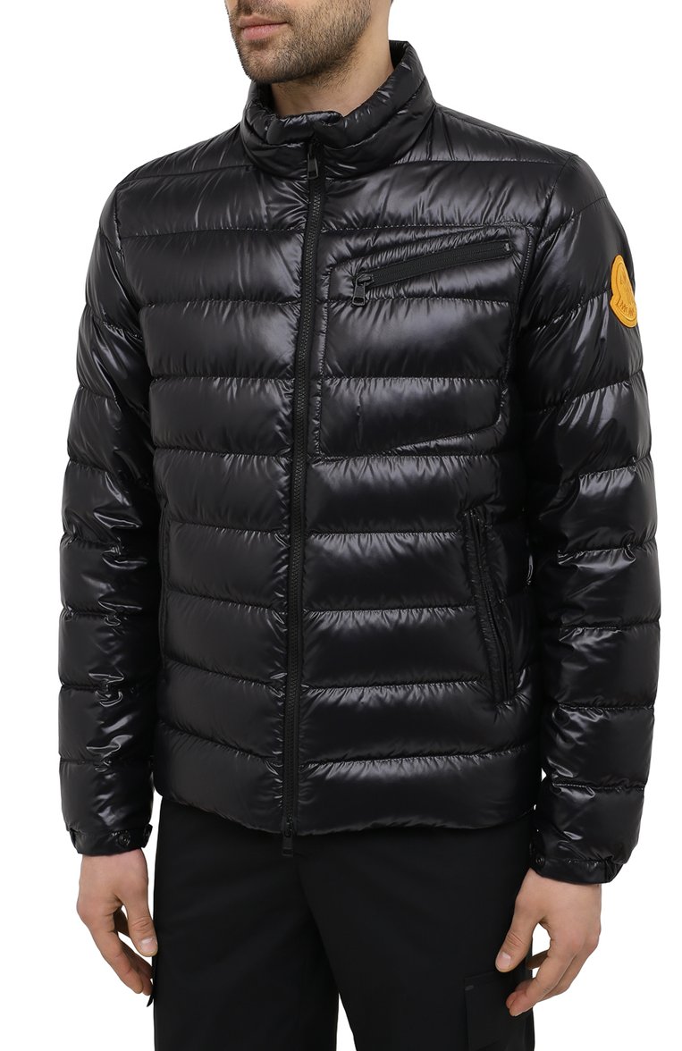 Мужская пуховая куртка amalthea 2 moncler 1952 MONCLER GENIUS черного цвета, арт. G1-092-1A543-00-68950 | Фото 3 (Длина (верхняя одежда): Короткие; Стили: Гранж; Материал подклада: Синтетический материал; Рукава: Длинные; Материал внешний: Синтетический материал; Материал утеплителя: Пух и перо; Материал сплава: Проставлено; Драгоценные камни: Проставлено; Мужское Кросс-КТ: Куртка-пуховая)