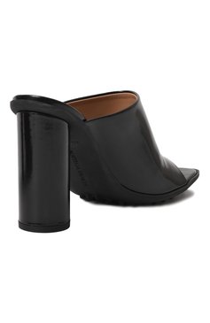 Женские кожаные мюли BOTTEGA VENETA черного цвета, арт. 740735V2LR0 1000 | Фото 5 (Материал сплава: Проставлено; Подошва: Плоская; Каблук высота: Высокий; Материал внешний: Натуральная кожа; Драгоценные камни: Проставлено; Каблук тип: Устойчивый)