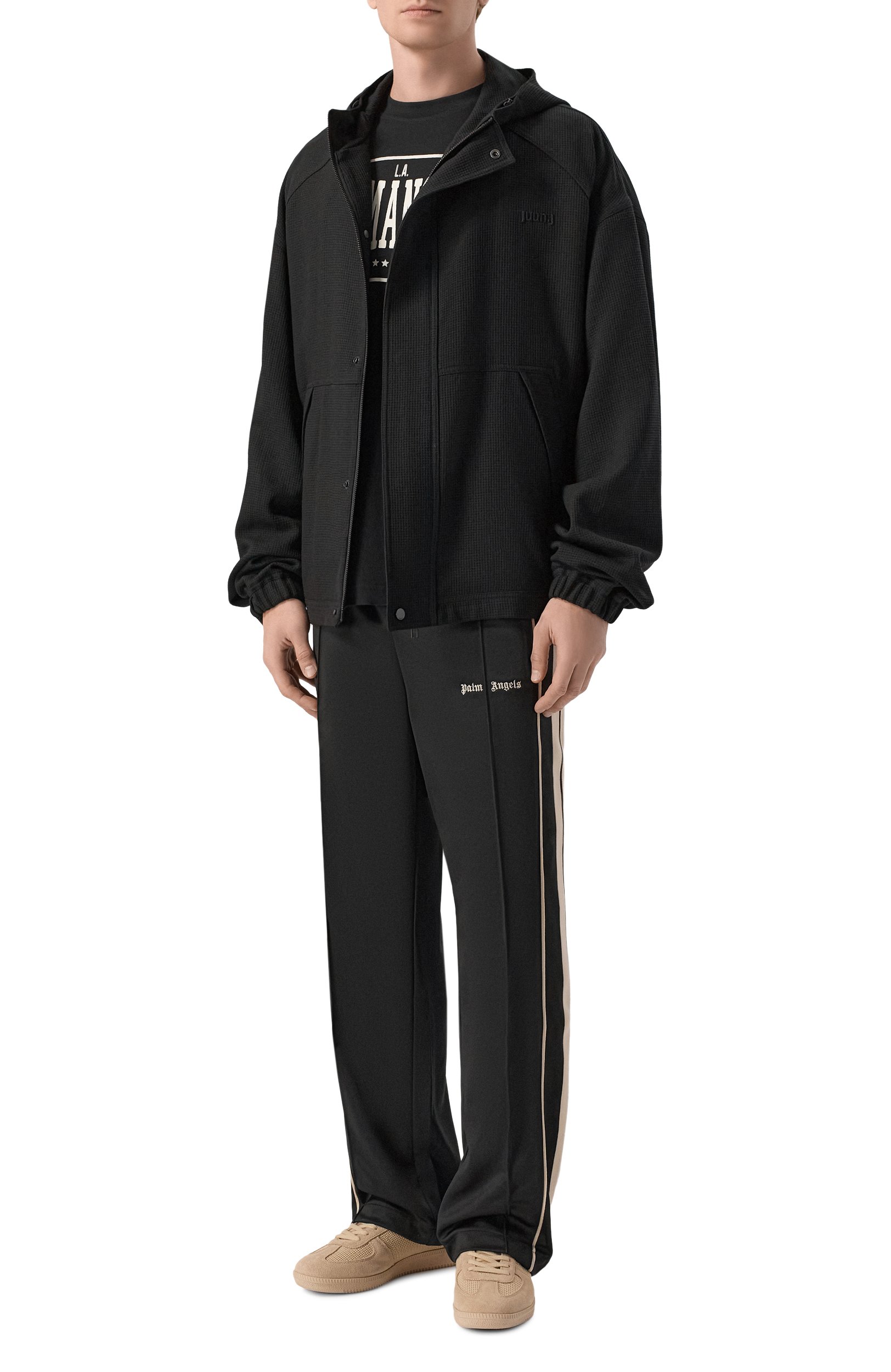 Хлопковая футболка PALM ANGELS черного цвета по цене 22500 руб., арт. PAMAA003JR004, фото 2 Хлопковая футболка PALM ANGELS, арт. PAMAA003JR004, фото 2