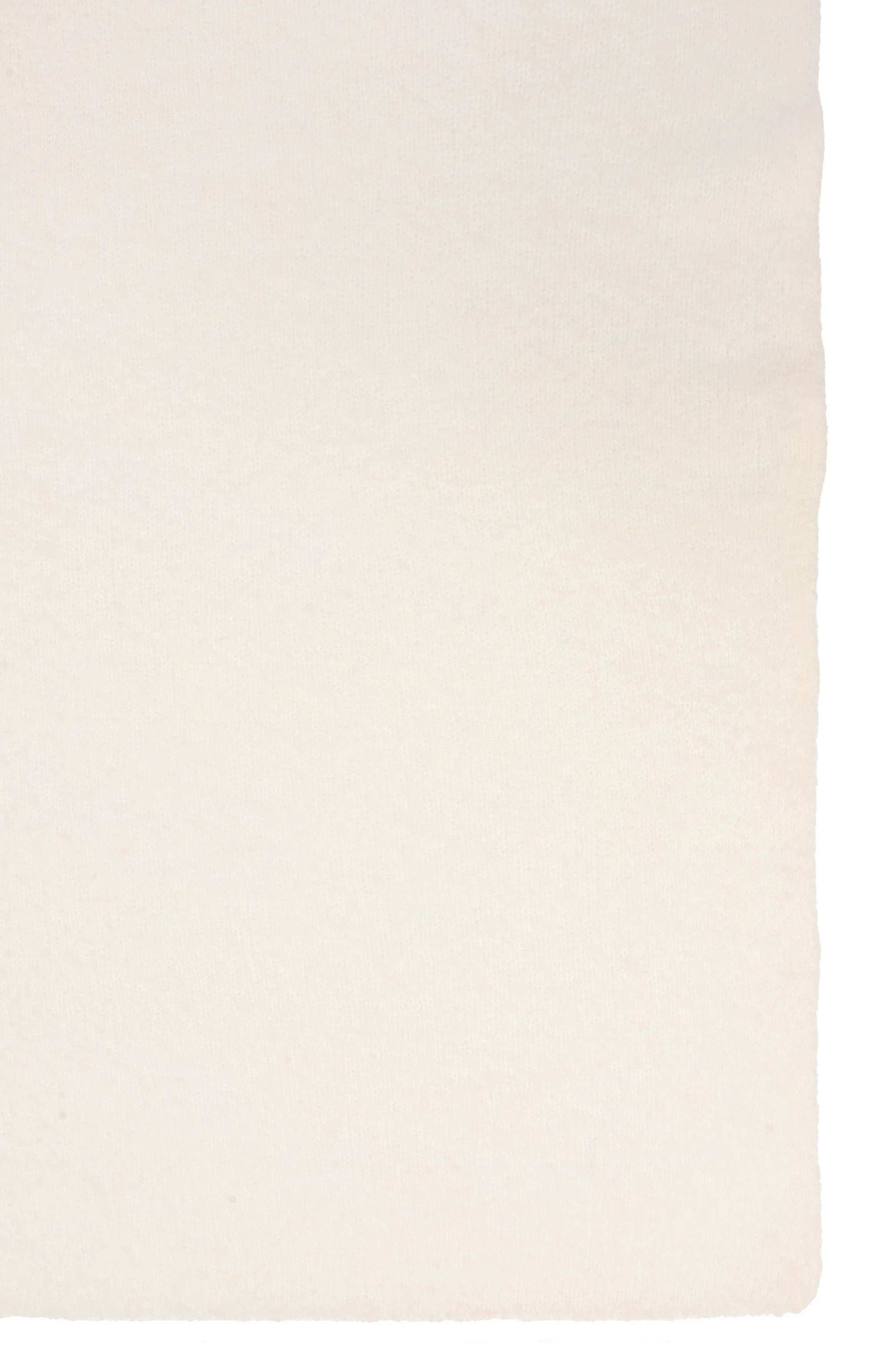 Кашемировый шарф MVST белого цвета по цене 115500 руб., арт. M25.1MW.K109, фото 4 Кашемировый шарф MVST, арт. M25.1MW.K109, фото 4