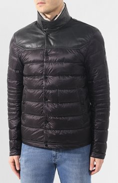 Мужская пуховая куртка vasserot MONCLER черного цвета, арт. E1-091-40394-25-53279 | Фото 3 (Кросс-КТ: Куртка, Пуховик; Рукава: Длинные; Материал внутренний: Не назначено; Материал внешний: Синтетический материал; Материал сплава: Проставлено; Мужское Кросс-КТ: Куртка-пуховая, Верхняя одежда; Материал подклада: Синтетический материал; Драгоценные камни: Проставлено; Длина (верхняя одежда): Короткие; Материал утеплителя: Пух и перо; Статус проверки: Проверена категория)