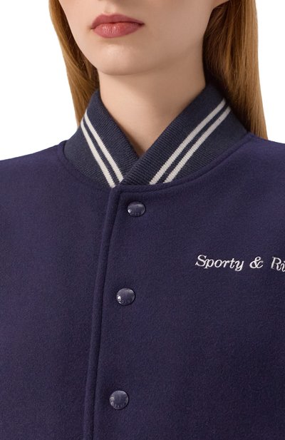 Шерстяной бомбер sporty & rich x hotel du cap-eden-roc SPORTY AND RICH темно-синего цвета по цене 99500 руб., арт. 0W00760666BL106, фото 5 Шерстяной бомбер sporty & rich x hotel du cap-eden-roc SPORTY AND RICH, арт. 0W00760666BL106, фото 5