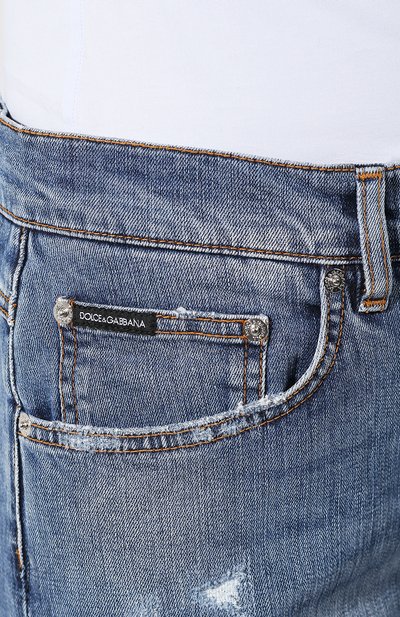 Джинсы с потертостями DOLCE & GABBANA синего цвета по цене 74800 руб., арт. FTAIAD/G8BF1, фото 5 Джинсы с потертостями DOLCE & GABBANA, арт. FTAIAD/G8BF1, фото 5