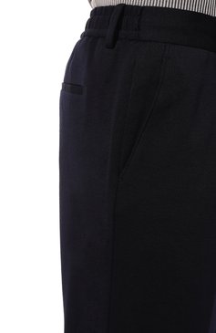 Мужские шерстяные брюки MUST темно-синего цвета, арт. 323M/76M2 | Фото 5 (Материал внешний: Шерсть; Длина (брюки, джинсы): Стандартные; Случай: Повседневный; Материал сплава: Проставлено; Драгоц�енные камни: Проставлено; Стили: Кэжуэл)