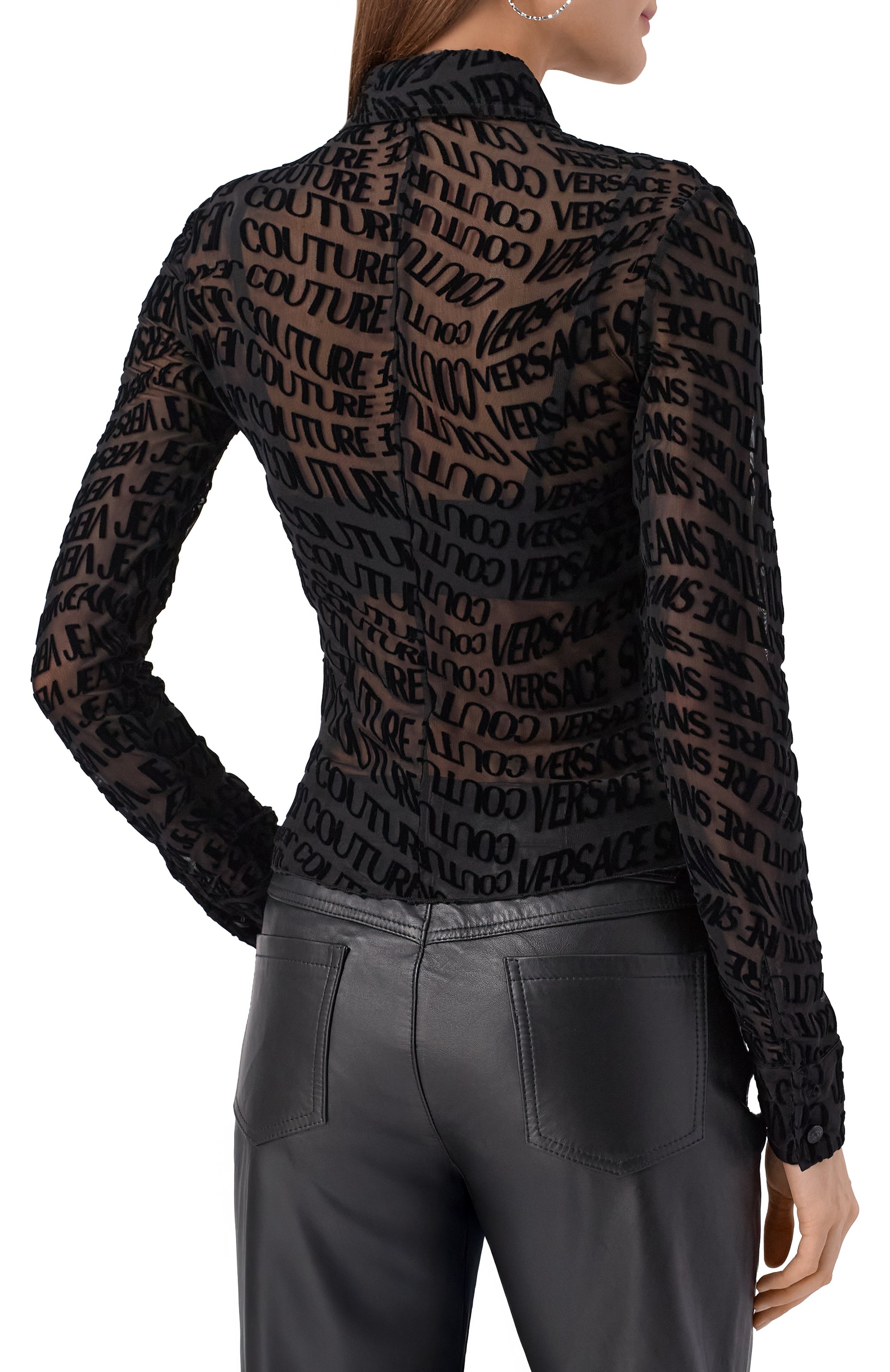 Блузка VERSACE JEANS COUTURE черного цвета по цене 35300 руб., арт. 79HAL213/JS490, фото 4 Блузка VERSACE JEANS COUTURE, арт. 79HAL213/JS490, фото 4