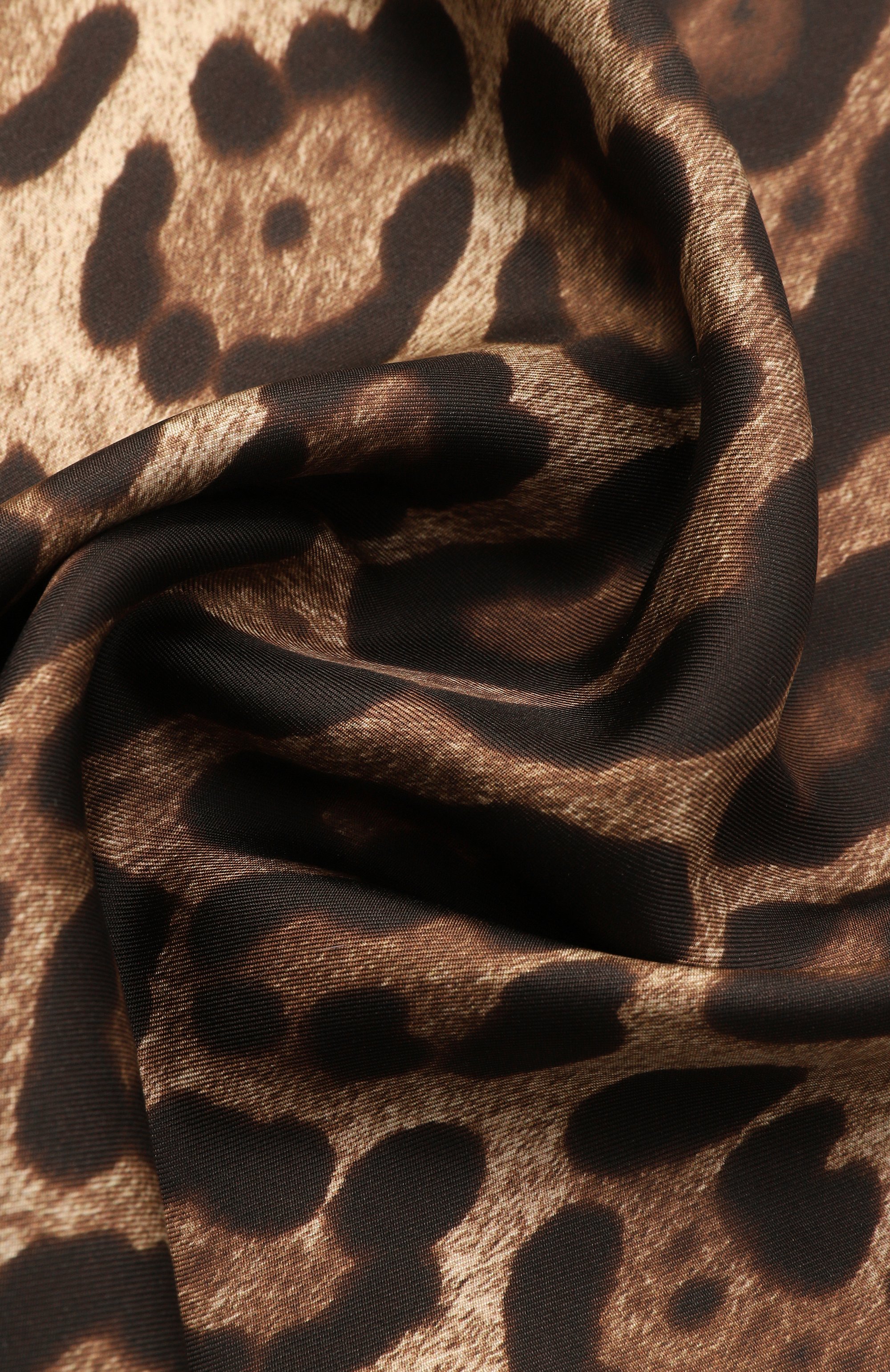 Шелковый платок DOLCE & GABBANA леопардового цвета по цене 35800 руб., арт. FN093R/GDCF5, фото 3 Шелковый платок DOLCE & GABBANA, арт. FN093R/GDCF5, фото 3