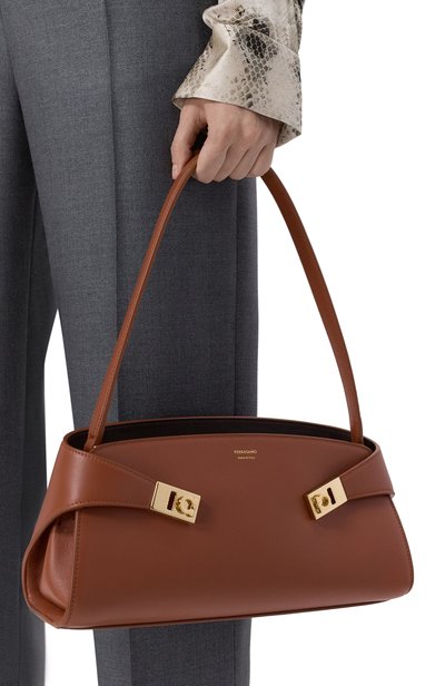 Женская сумка hug east FERRAGAMO, арт. 21A712/795365