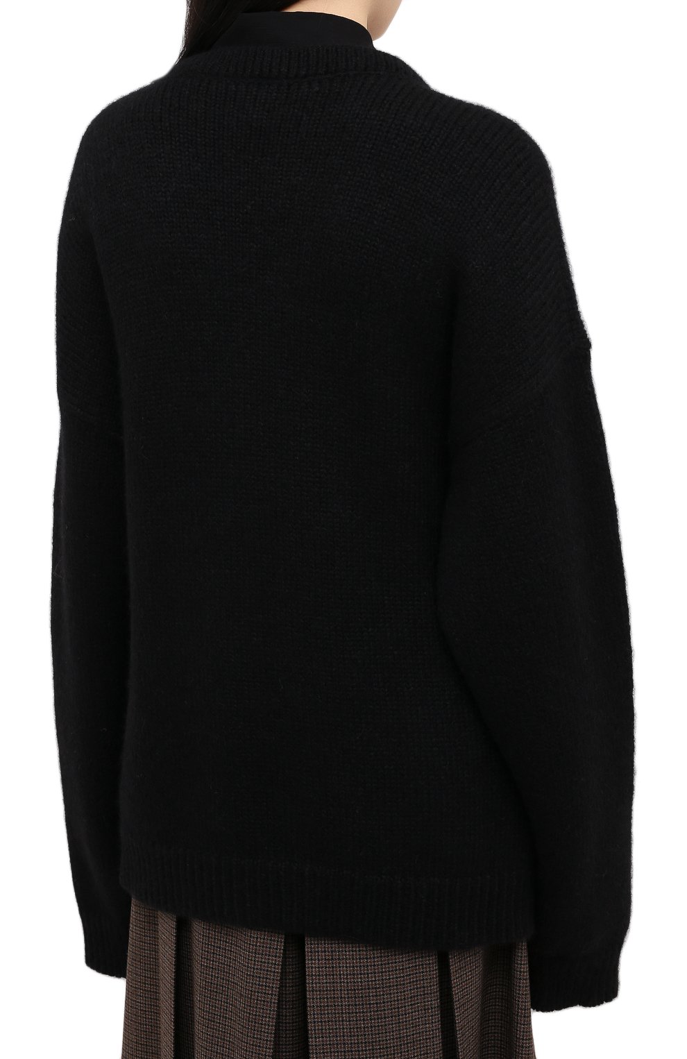 Шерстяной кардиган VETEMENTS черного цвета по цене 99850 руб., арт. WE51KN500B 1399/BLACK, фото 4 Шерстяной кардиган VETEMENTS, арт. WE51KN500B 1399/BLACK, фото 4