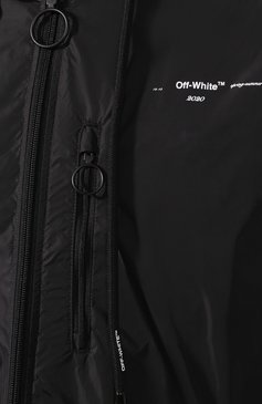 Мужской плащ OFF-WHITE черного цвета, арт. 0MEA171R20G450211001 | Фото 5 (Материал внешний: Синтетический материал; Рукава: Длинные; Мужское Кросс-КТ: Верхняя одежда, Плащ-верхняя одежда; Длина (верхняя одежда): До колена; Стили: Гранж; Материал сплава: Проставлено; Драгоценные камни: Проставлено)