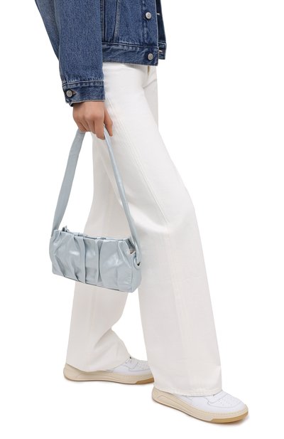 Сумка vague small ELLEME голубого цвета по цене 39950 руб., арт. VAGUE/PEARL LEATHER, фото 2 Сумка vague small ELLEME, арт. VAGUE/PEARL LEATHER, фото 2