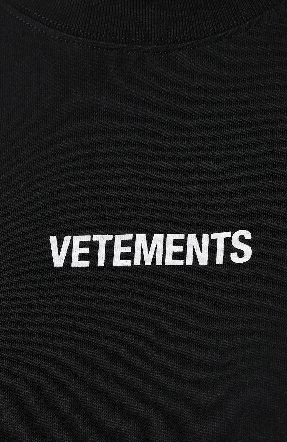 Хлопковая футболка VETEMENTS черного цвета по цене 16450 руб., арт. UAH20TR611/W, фото 5 Хлопковая футболка VETEMENTS, арт. UAH20TR611/W, фото 5