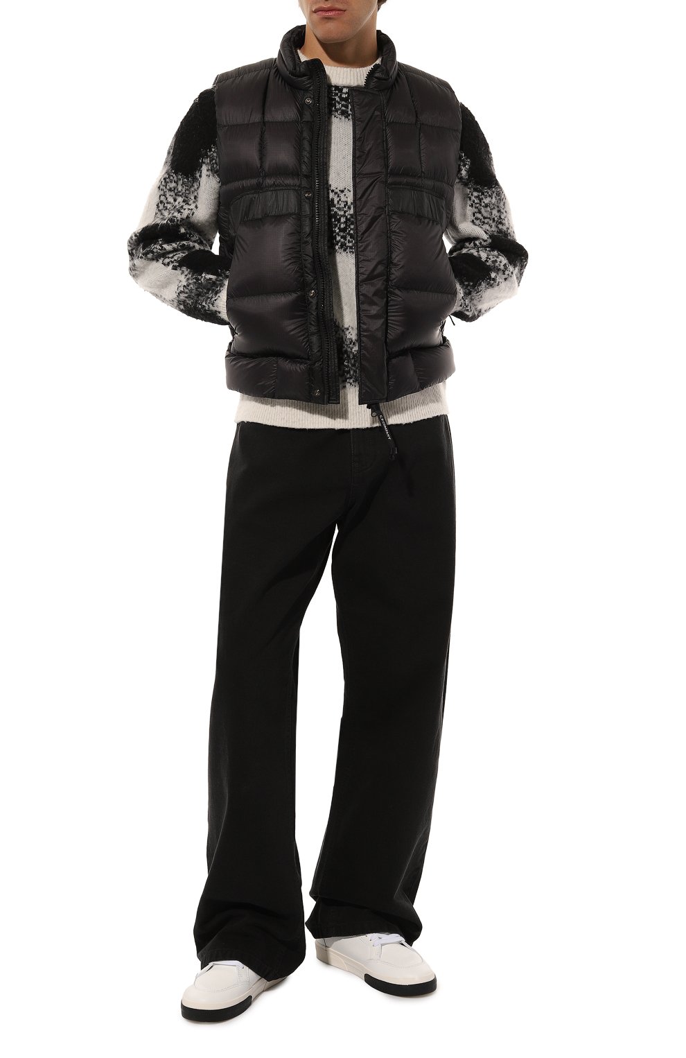 Пуховый жилет C.P. COMPANY темно-фиолетового цвета по цене 55100 руб., арт. 17CM0W207A006099A, фото 2 Пуховый жилет C.P. COMPANY, арт. 17CM0W207A006099A, фото 2