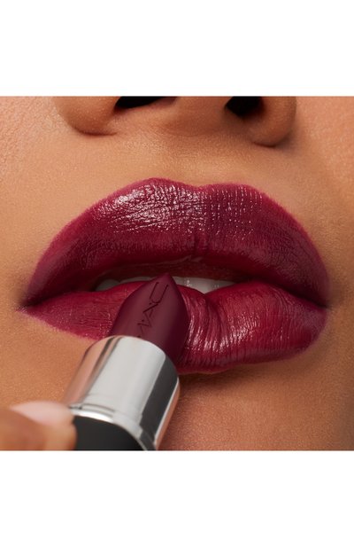 Губная помада macximal sleek satin, оттенок rebel (3,5g) MAC цвета по цене 2990 руб., арт. NW9M-45, фото 4 Губная помада macximal sleek satin, оттенок rebel (3,5g) MAC, арт. NW9M-45, фото 4