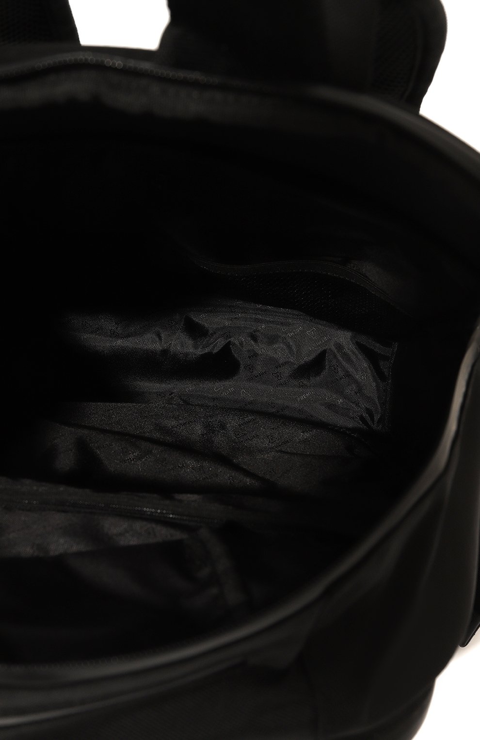 Рюкзак ventura PREMIATA черного цвета по цене 42525 руб., арт. VENTURA/VAR 2127, фото 5 Рюкзак ventura PREMIATA, арт. VENTURA/VAR 2127, фото 5