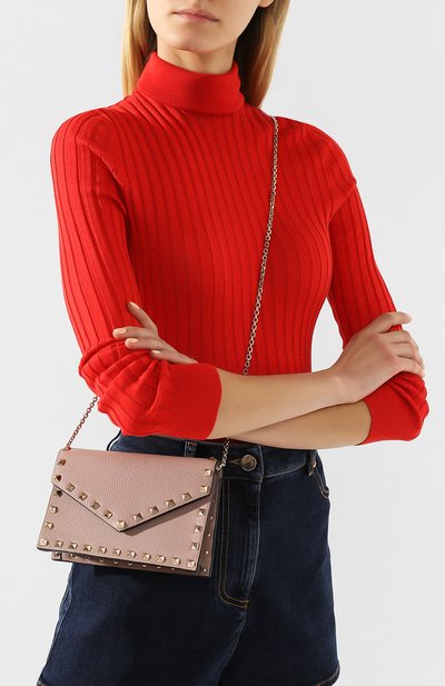 Клатч rockstud VALENTINO бежевого цвета по цене 99500 руб., арт. TW2P0Q58/VSH, фото 2 Клатч rockstud VALENTINO, арт. TW2P0Q58/VSH, фото 2