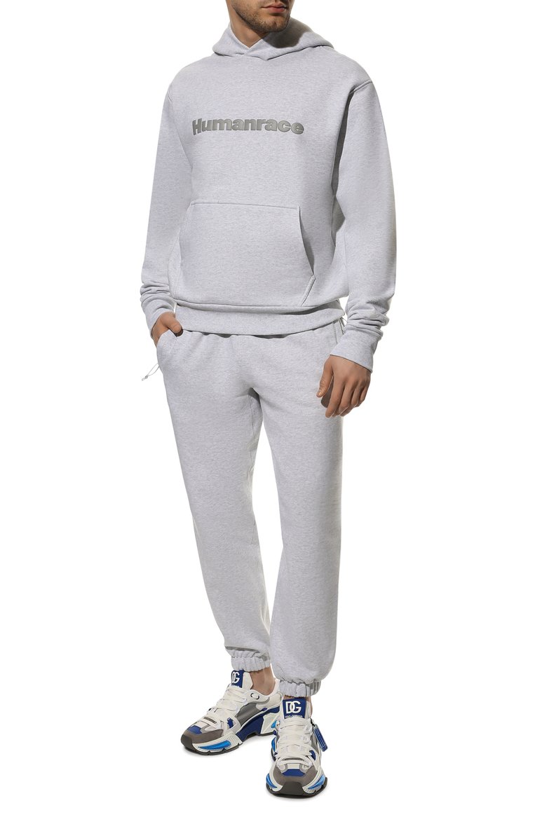 Мужской хлопковое худи adidas originals x pharrell williams ADIDAS ORIGINALS светло-серого цвета, арт. HG1809 | Фото 2 (Рукава: Длинные; Материал внешний: Хлопок; Длина (для топов): Стандартные; Мужское Кросс-КТ: свитшот-одежда; Принт: Без принта; Стили: Спорт-шик; Региональные ограничения белый список (Axapta Mercury): Не проставлено)