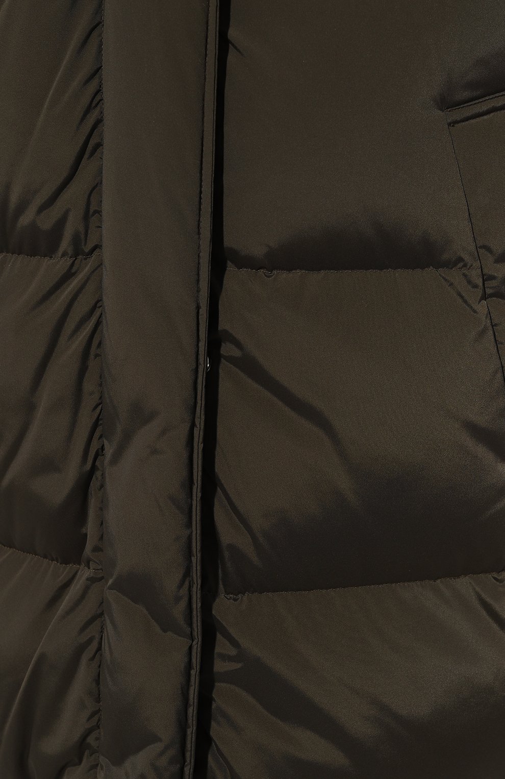 Пуховик WOOLRICH темно-зеленого цвета по цене 126500 руб., арт. CFWW0U0698FRUT1148, фото 5 Пуховик WOOLRICH, арт. CFWW0U0698FRUT1148, фото 5