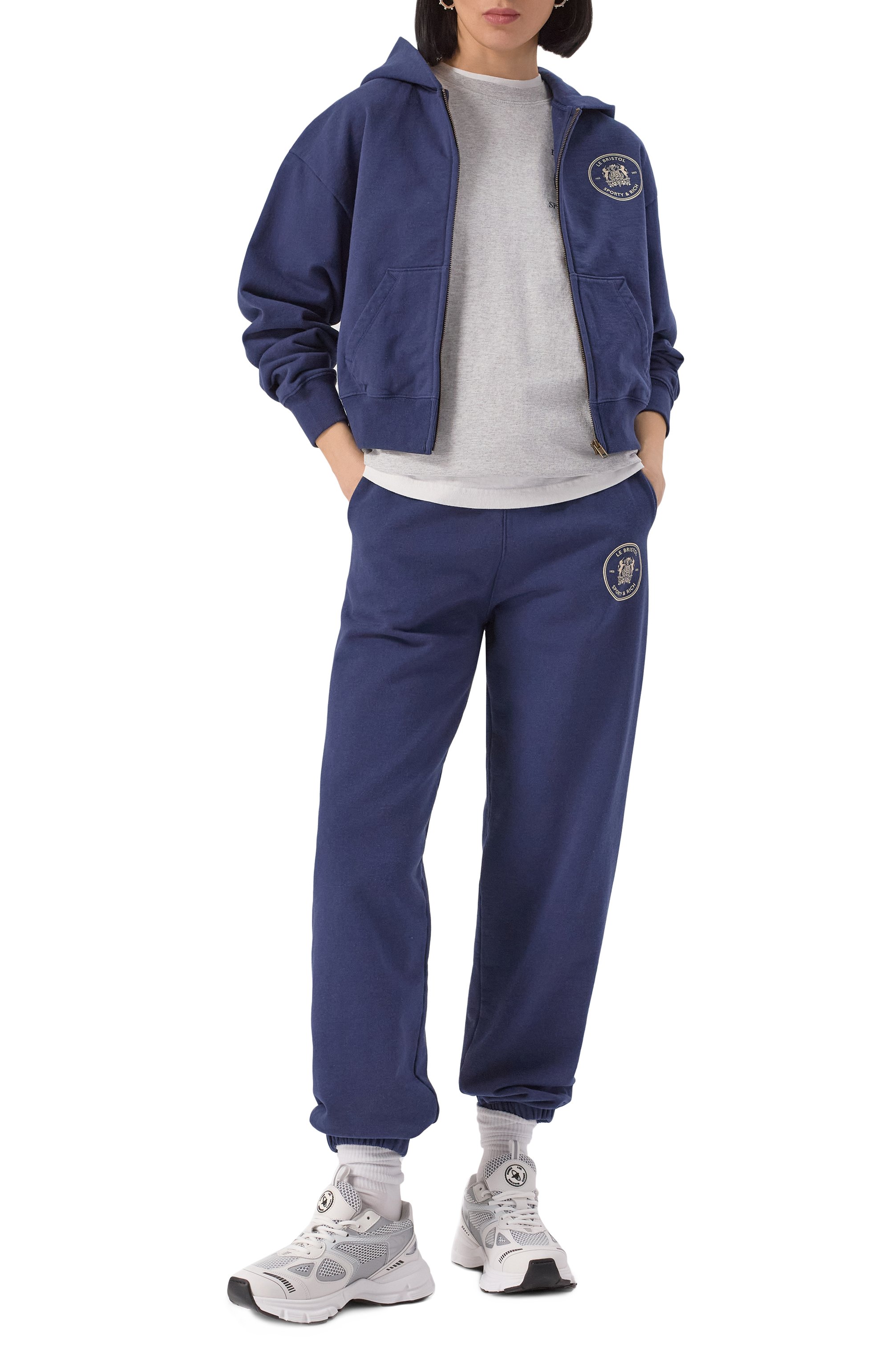 Хлопковая толстовка sporty & rich x le bristol paris SPORTY AND RICH синего цвета по цене 26100 руб., арт. ST068517618BL32, фото 2 Хлопковая толстовка sporty & rich x le bristol paris SPORTY AND RICH, арт. ST068517618BL32, фото 2