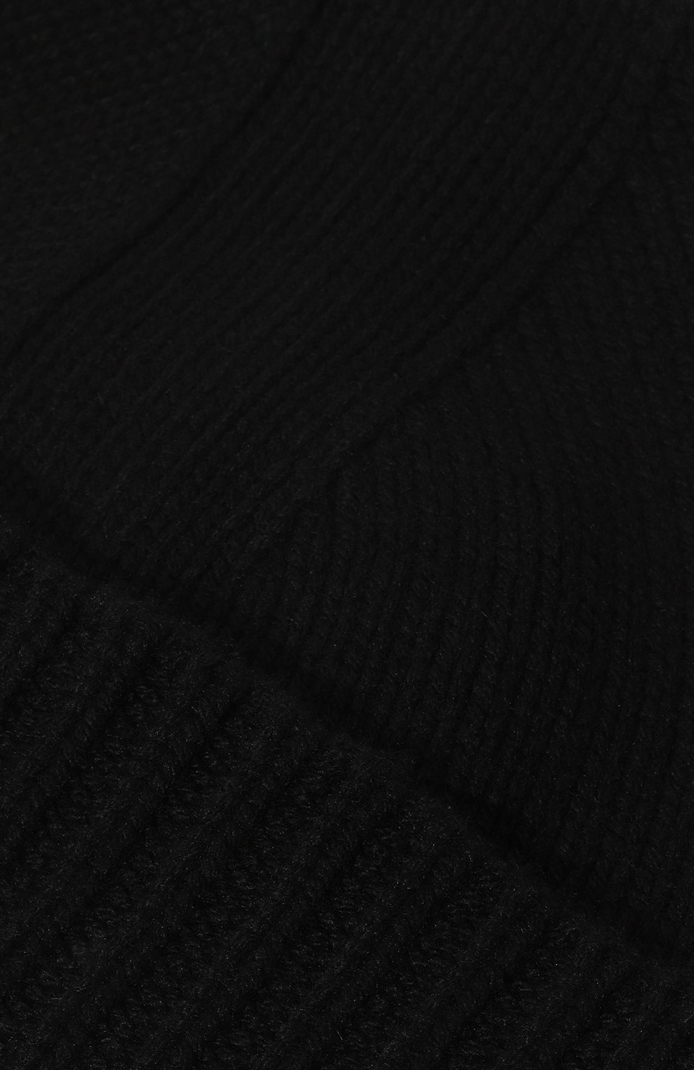 Кашемировая шапка WINDSOR черного цвета по цене 19950 руб., арт. 52 DAC230/10000805, фото 4 Кашемировая шапка WINDSOR, арт. 52 DAC230/10000805, фото 4
