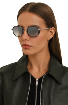Женские солнцезащитные очки EYEPETIZER черного цвета, арт. T0MMAS02 B-1-27F | Фото 2 (Материал: Пластик, Металл; Тип очков: С/з; Кросс-КТ: С/з-унисекс; Нос: Не проставлено; Региональные ограничения белый список (Axapta Mercury): Не проставлено; Оптика Гендер: оптика-унисекс; Очки форма: Квадратные)