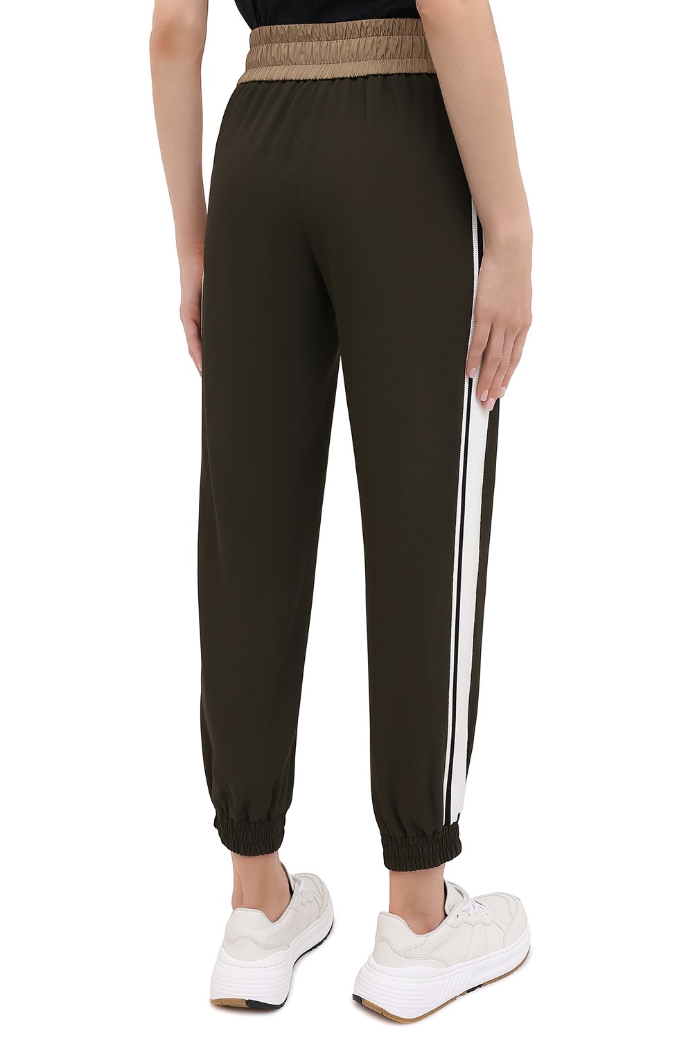 Джоггеры MONCLER хаки цвета по цене 39800 руб., арт. F2-093-2A704-00-C0377, фото 4 Джоггеры MONCLER, арт. F2-093-2A704-00-C0377, фото 4