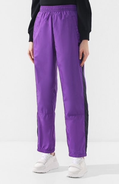 Брюки с лампасами ACNE STUDIOS фиолетового цвета по цене 19950 руб., арт. CK0004/W, фото 3 Брюки с лампасами ACNE STUDIOS, арт. CK0004/W, фото 3