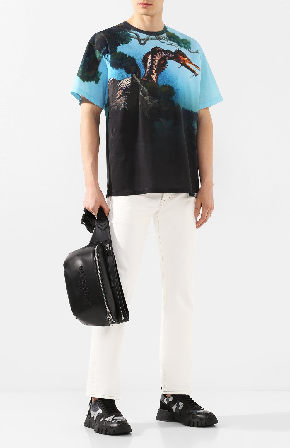 Кожаная поясная сумка downtown GIVENCHY черного цвета по цене 104500 руб., арт. BKU008K0SJ, фото 2 Кожаная поясная сумка downtown GIVENCHY, арт. BKU008K0SJ, фото 2