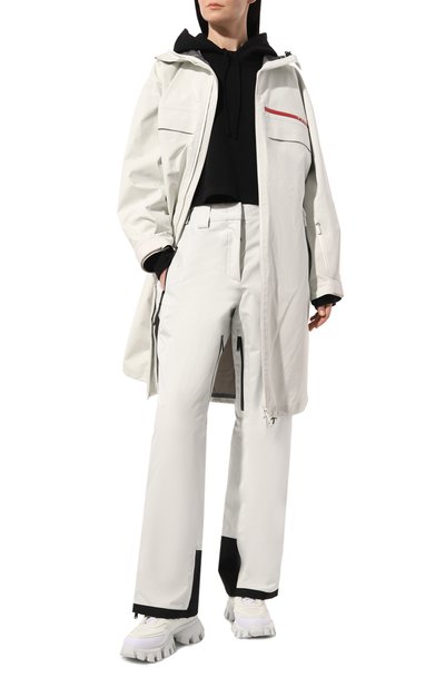 Брюки PRADA белого цвета по цене 165000 руб., арт. 22H807-1VAN-F0K74-192, фото 2 Брюки PRADA, арт. 22H807-1VAN-F0K74-192, фото 2