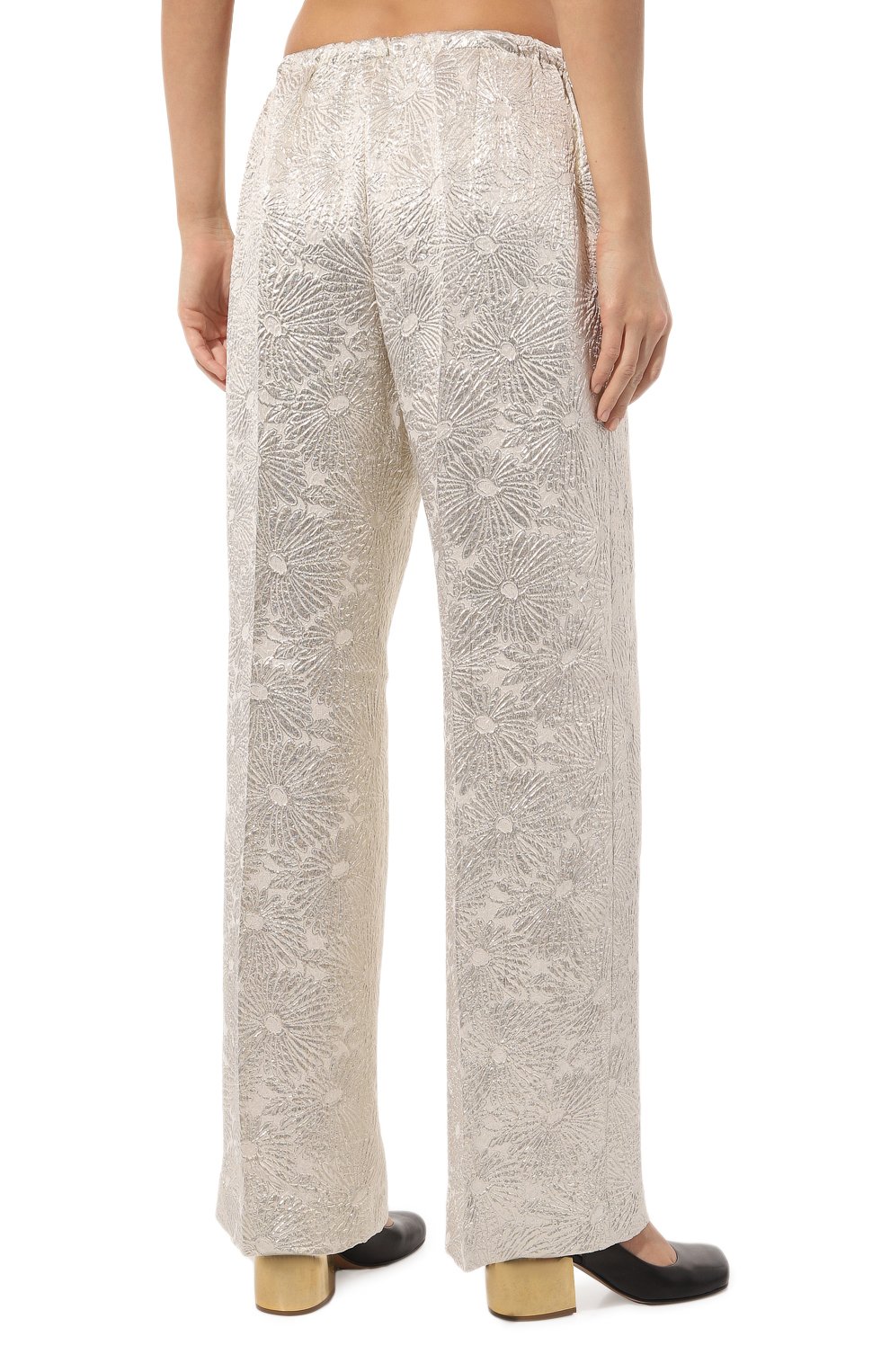 Шелковые брюки DRIES VAN NOTEN серебряного цвета по цене 95500 руб., арт. 232-010918-7077, фото 4 Шелковые брюки DRIES VAN NOTEN, арт. 232-010918-7077, фото 4