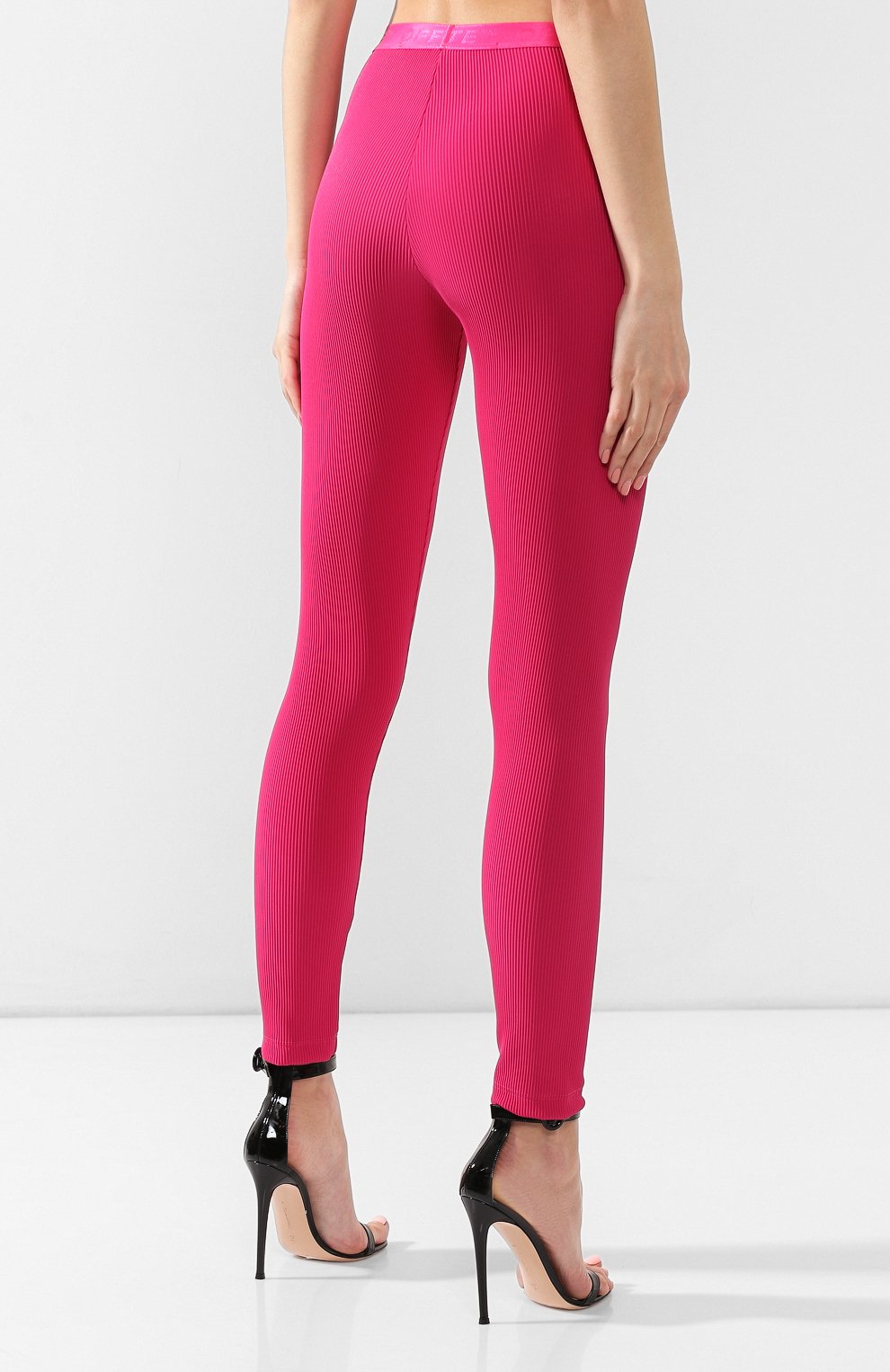 Легинсы OFF-WHITE фуксия цвета по цене 32400 руб., арт. 0WCD009R19B850572800, фото 4 Легинсы OFF-WHITE, арт. 0WCD009R19B850572800, фото 4
