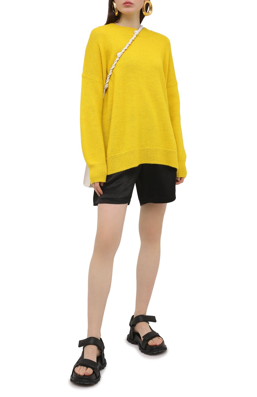 Шорты ACNE STUDIOS черного цвета по цене 29550 руб., арт. AE0039, фото 2 Шорты ACNE STUDIOS, арт. AE0039, фото 2