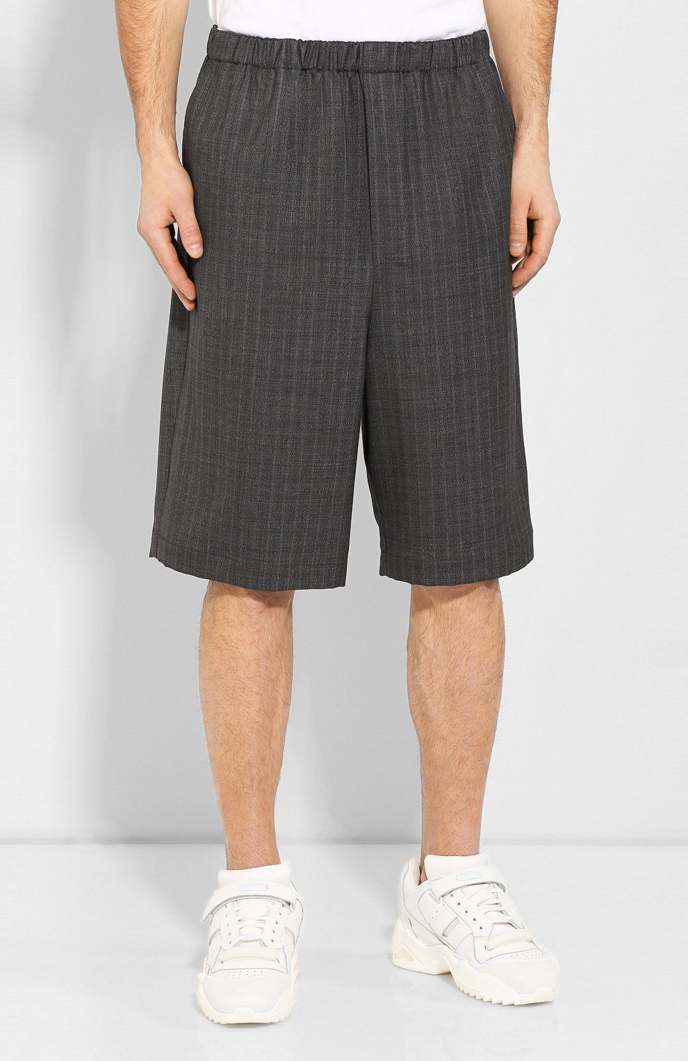 Шерстяные шорты BALENCIAGA серого цвета по цене 49200 руб., арт. 602336/TGT15, фото 3 Шерстяные шорты BALENCIAGA, арт. 602336/TGT15, фото 3