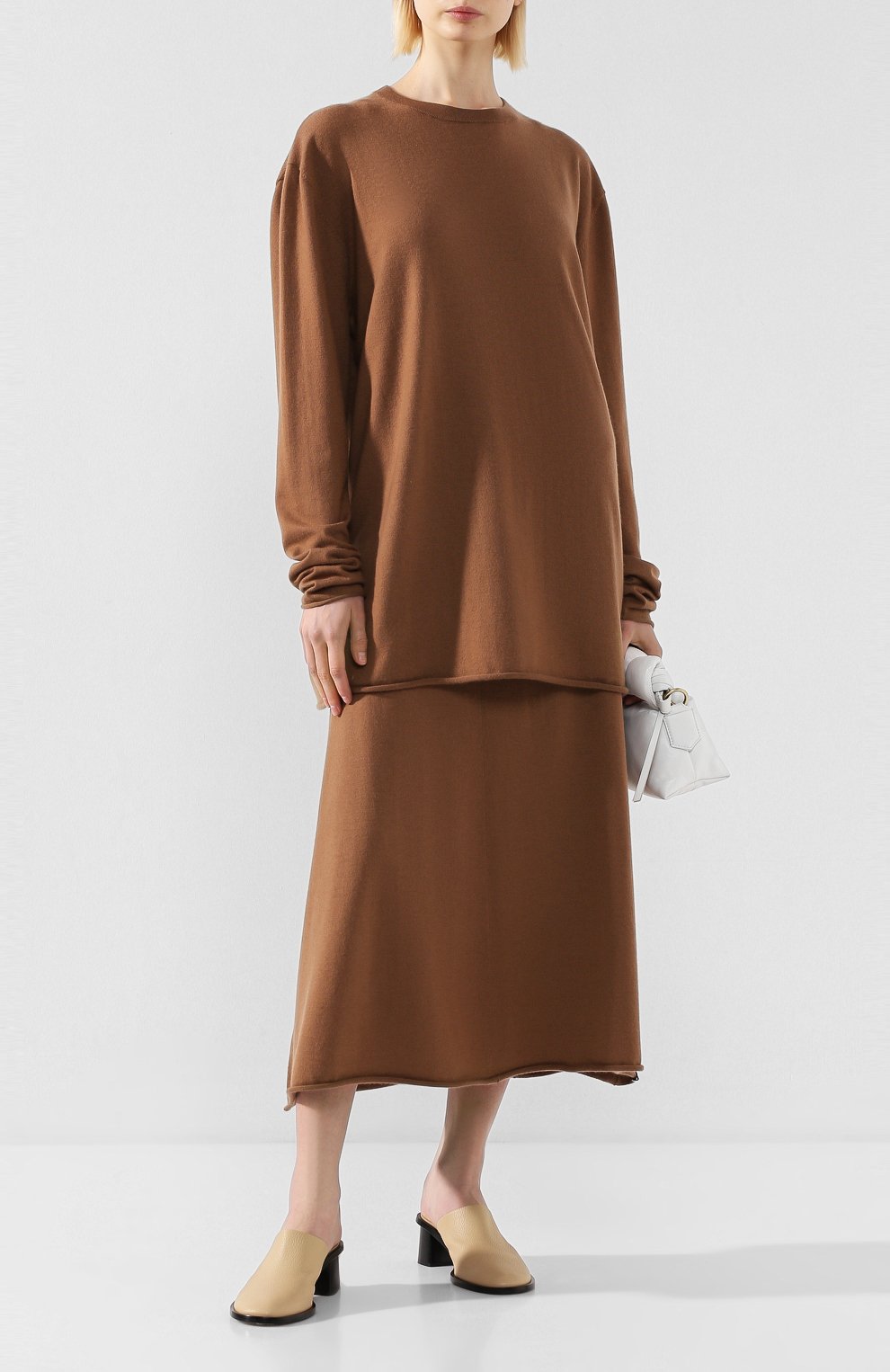Кашемировый свитер EXTREME CASHMERE коричневого цвета по цене 49300 руб., арт. 136/HEIN, фото 2 Кашемировый свитер EXTREME CASHMERE, арт. 136/HEIN, фото 2