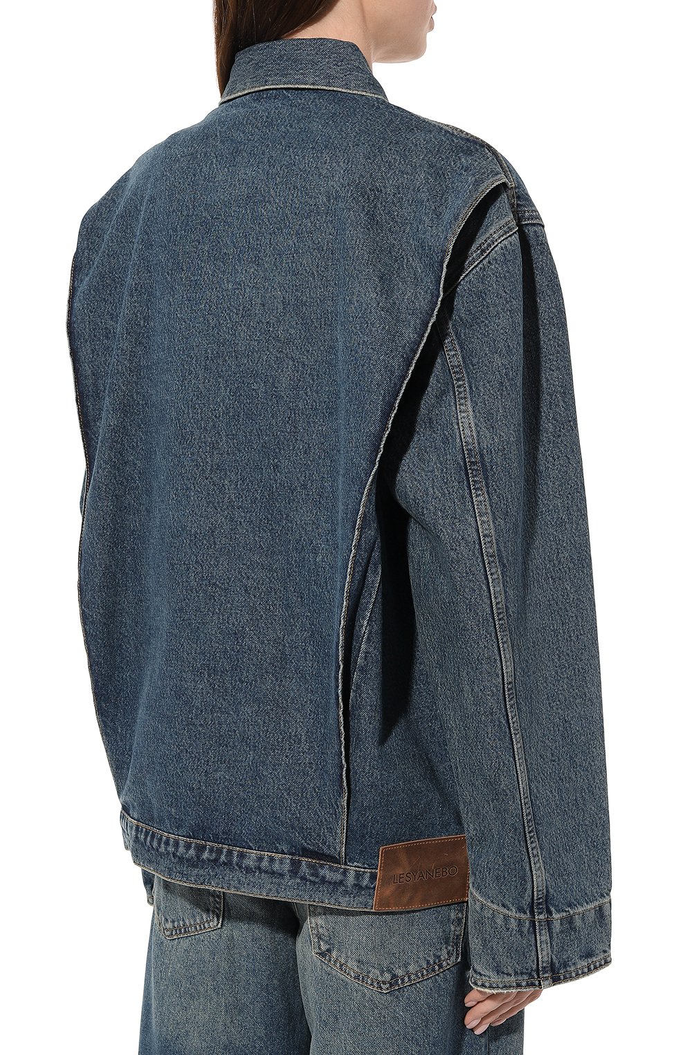 Джинсовая куртка LESYANEBO тёмно-голубого цвета по цене 26000 руб., арт. SS23/DENIMJ002, фото 4 Джинсовая куртка LESYANEBO, арт. SS23/DENIMJ002, фото 4