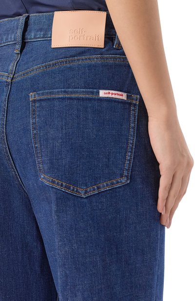 Джинсы SELF-PORTRAIT синего цвета по цене 42450 руб., арт. AW25-822P-BL, фото 5 Джинсы SELF-PORTRAIT, арт. AW25-822P-BL, фото 5