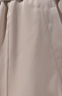 Женские брюки LORENA ANTONIAZZI светло-бежевого цвета, арт. P2461PA80D/3612 | Фото 5 (Материал внешний: Шелк, Синтетический материал; Длина (брюки, джинсы): Стандартные; Женское Кро�сс-КТ: Брюки-одежда; Силуэт Ж (брюки и джинсы): Прямые; Материал сплава: Проставлено; Драгоценные камни: Проставлено; Стили: Кэжуэл)