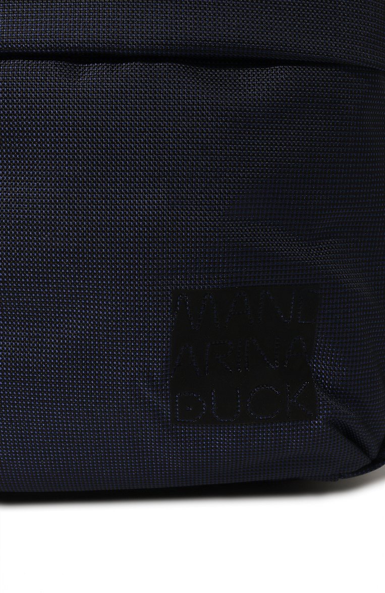 Мужской рюкзак district MANDARINA DUCK темно-синего цвета, арт. KPT01-08Q | Фото 3 (Материал: Текстиль; Размер: large; Ремень/цепочка: На ремешке; Стили: Кэжуэл)