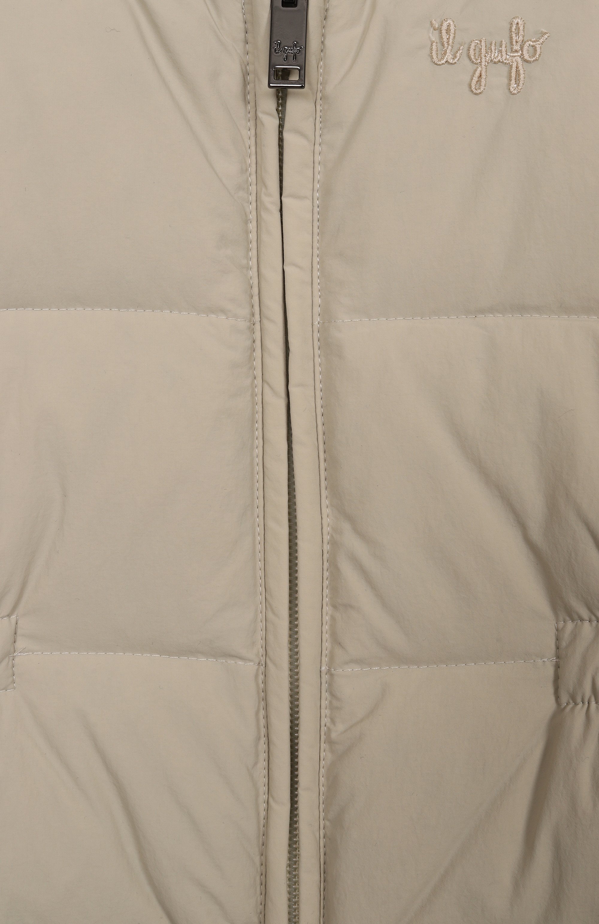 Пуховый комбинезон IL GUFO светло-бежевого цвета по цене 42450 руб., арт. A25GST0001N0108/2-4, фото 3 Пуховый комбинезон IL GUFO, арт. A25GST0001N0108/2-4, фото 3