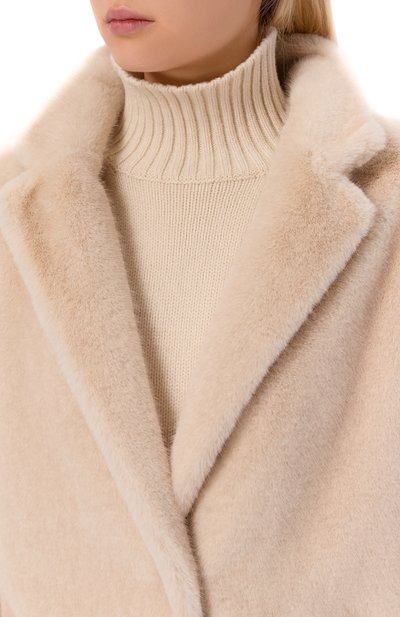 Шуба FLASHIN бежевого цвета по цене 75000 руб., арт. FF25CCOU, фото 5 Шуба FLASHIN, арт. FF25CCOU, фото 5