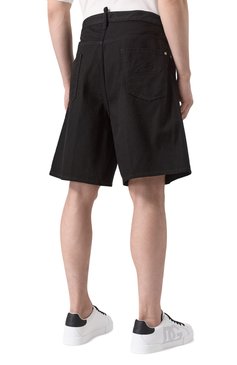 Мужские джинсовые шорты DSQUARED2 черного цвета, арт. S79MU0072/S30564 | Фото 4 (Длина Шорты М: Ниже колена; Материал внешний: Деним, Хлопок; Принт: Без принта; Кросс-КТ: Деним; Случай: Повседневный; Стили: Кэжуэл; Автоматизация ТО: Проставлено; Автоматизация состава: Проставлено)