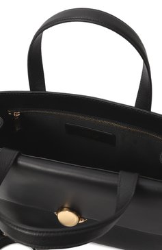 Женская сумка furla sfera medium FURLA черного цвета, арт. WB01579/BX3323 | Фото 5 (Размер: medium; Материал: Натуральная кожа; Ремень/цепочка: На ремешке; Драгоценные камни: Проставлено; Материал сплава: Проставлено)
