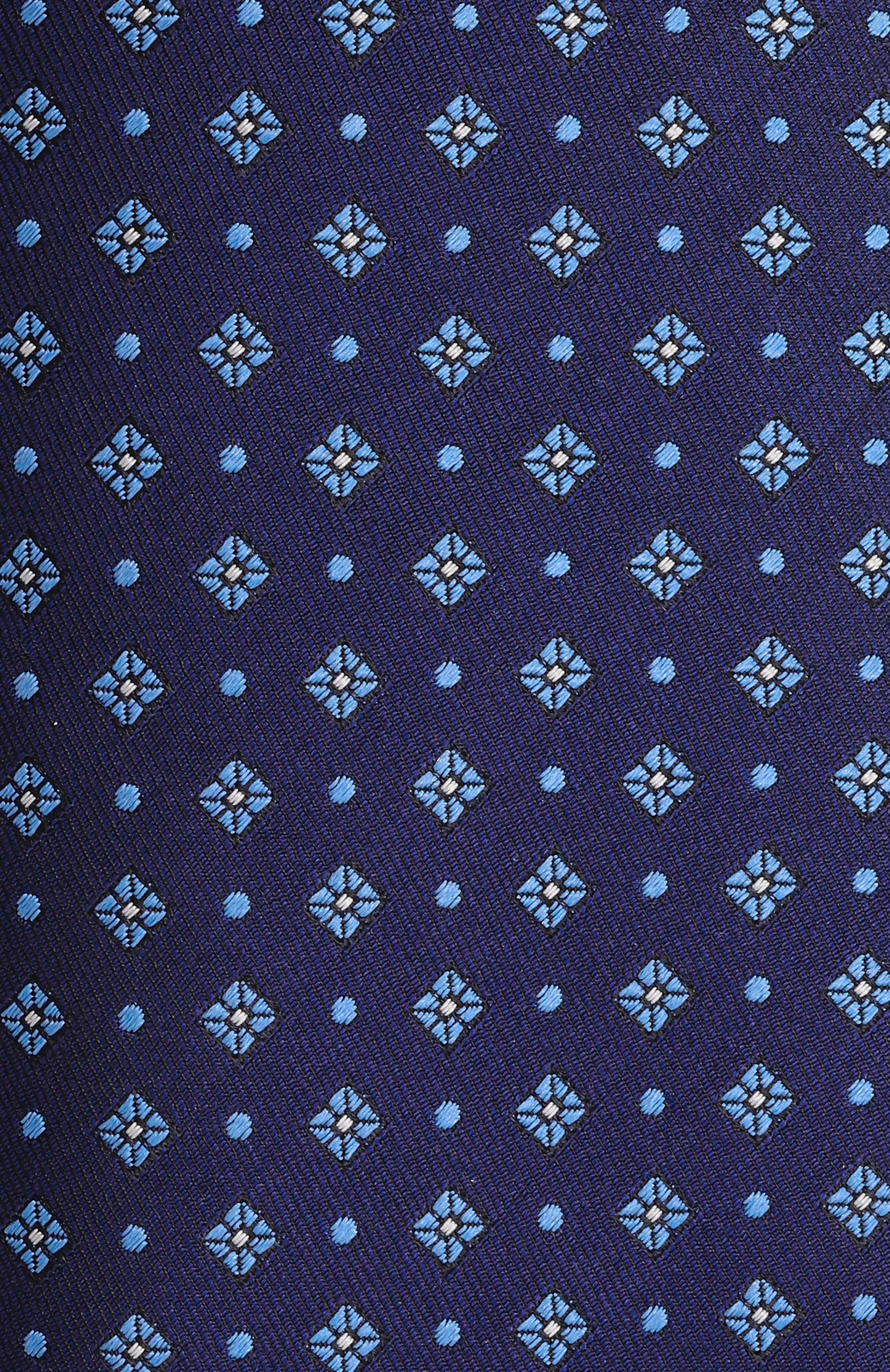 Шелковый галстук CANALI синего цвета по цене 21000 руб., арт. 18/HJ04416, фото 4 Шелковый галстук CANALI, арт. 18/HJ04416, фото 4