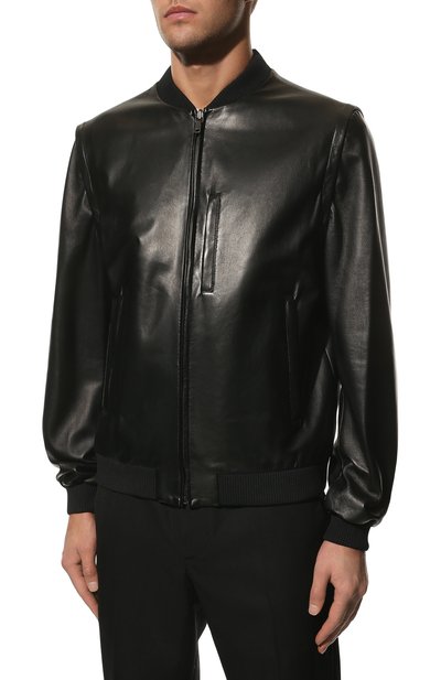 Двусторонний кожаный бомбер PRADA черного цвета по цене 465000 руб., арт. UPW368-038-F0002, фото 3 Двусторонний кожаный бомбер PRADA, арт. UPW368-038-F0002, фото 3