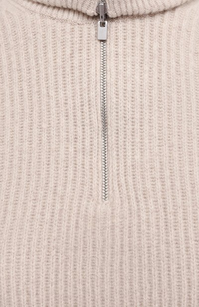 Свитер из шерсти и кашемира VINCE светло-серого цвета по цене 48850 руб., арт. V697178548, фото 5 Свитер из шерсти и кашемира VINCE, арт. V697178548, фото 5