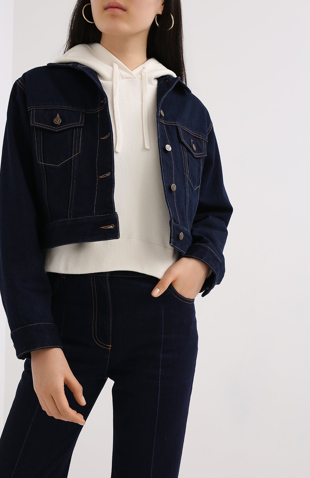 Джинсовая куртка VALENTINO темно-синего цвета по цене 95500 руб., арт. UB3DC01U5K8, фото 3 Джинсовая куртка VALENTINO, арт. UB3DC01U5K8, фото 3