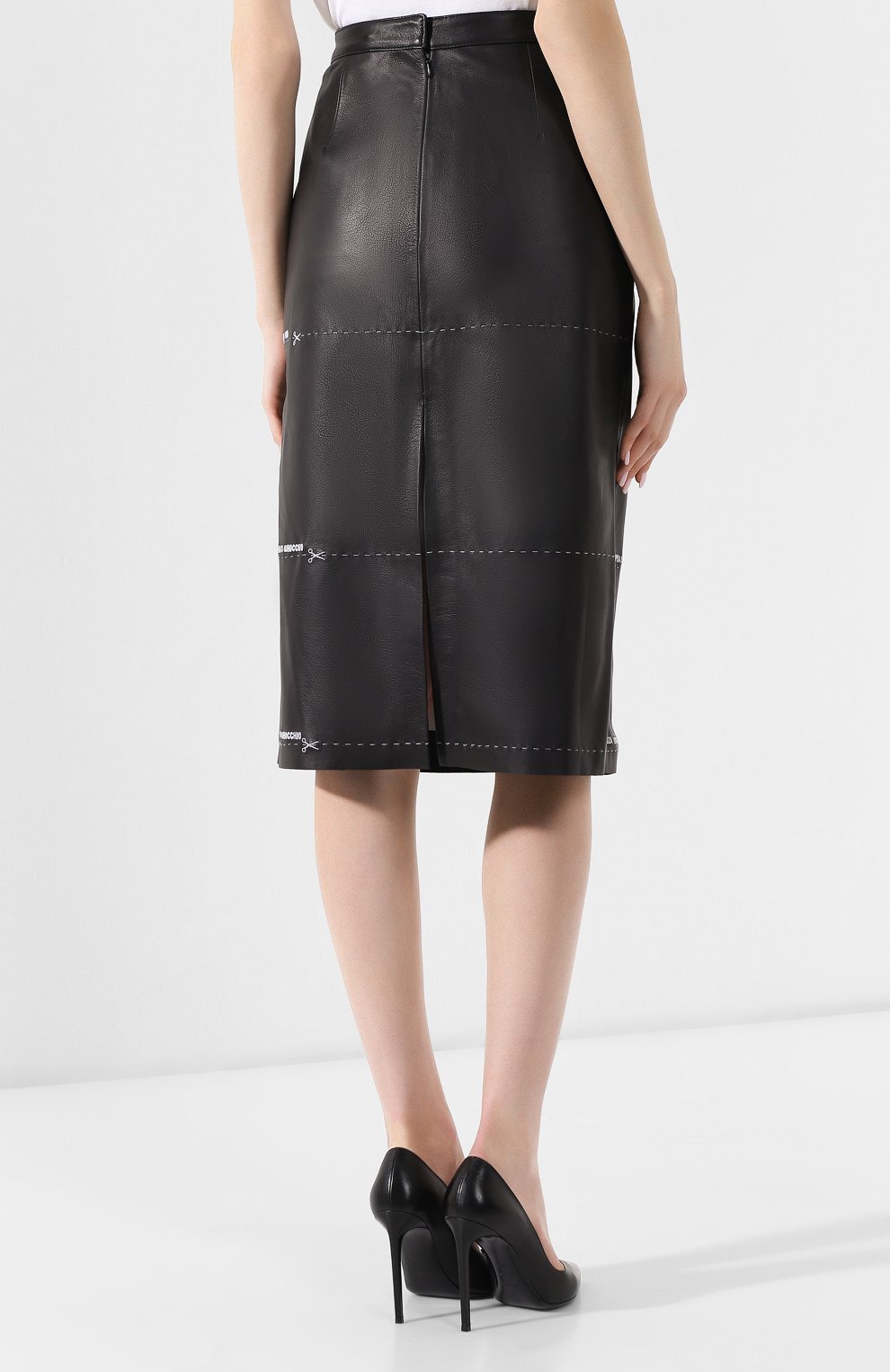 Кожаная юбка VETEMENTS черного цвета по цене 176000 руб., арт. WSS194064, фото 4 Кожаная юбка VETEMENTS, арт. WSS194064, фото 4