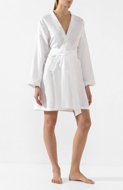 Хлопковый халат CELESTINE белого цвета по цене 19950 руб., арт. 70000572/SARA HAUSMANTEL, фото 2 Хлопковый халат CELESTINE, арт. 70000572/SARA HAUSMANTEL, фото 2