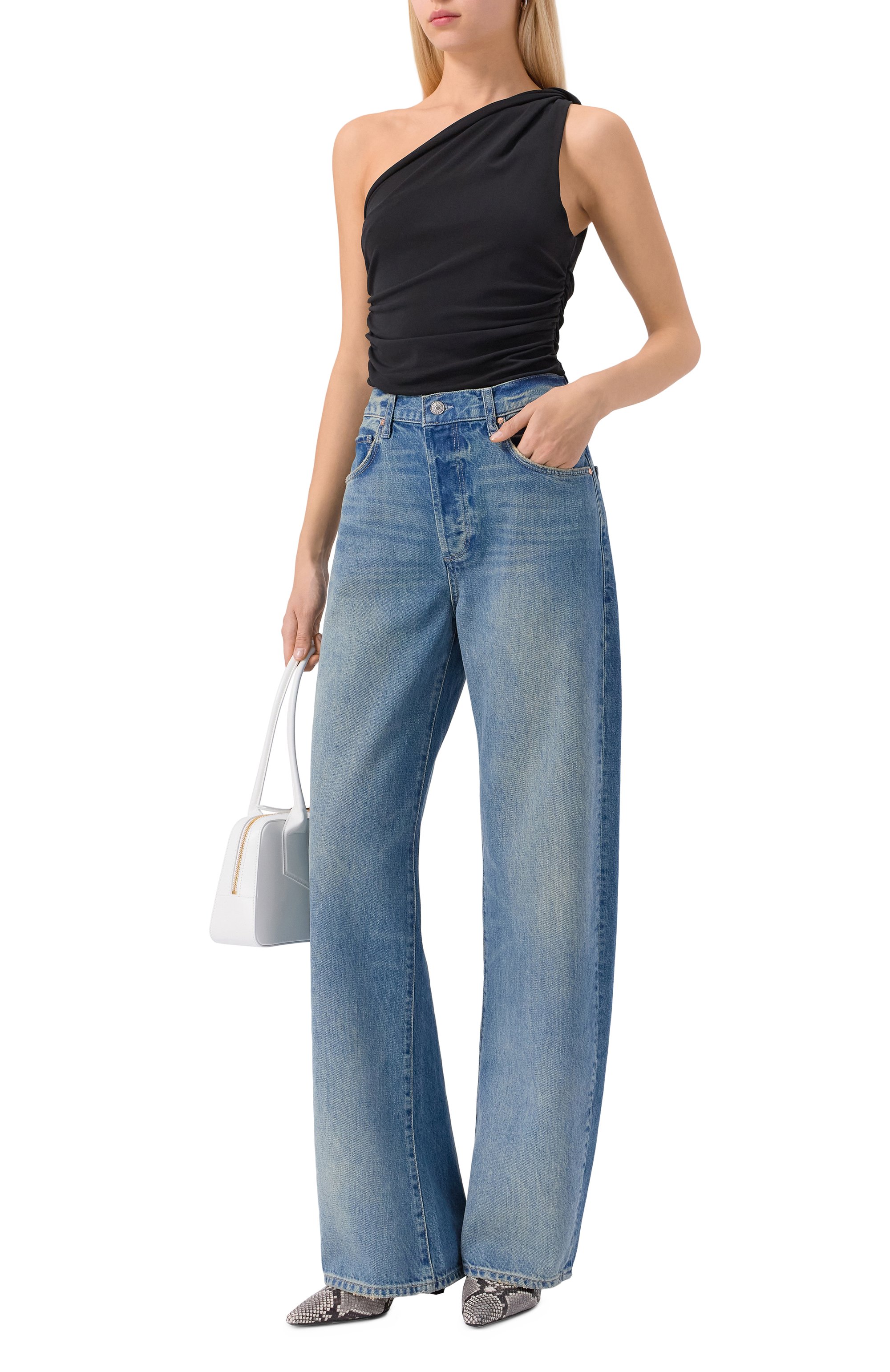 Топ из вискозы 12 STOREEZ черного цвета по цене 7800 руб., арт. 131563, фото 2 Топ из вискозы 12 STOREEZ, арт. 131563, фото 2